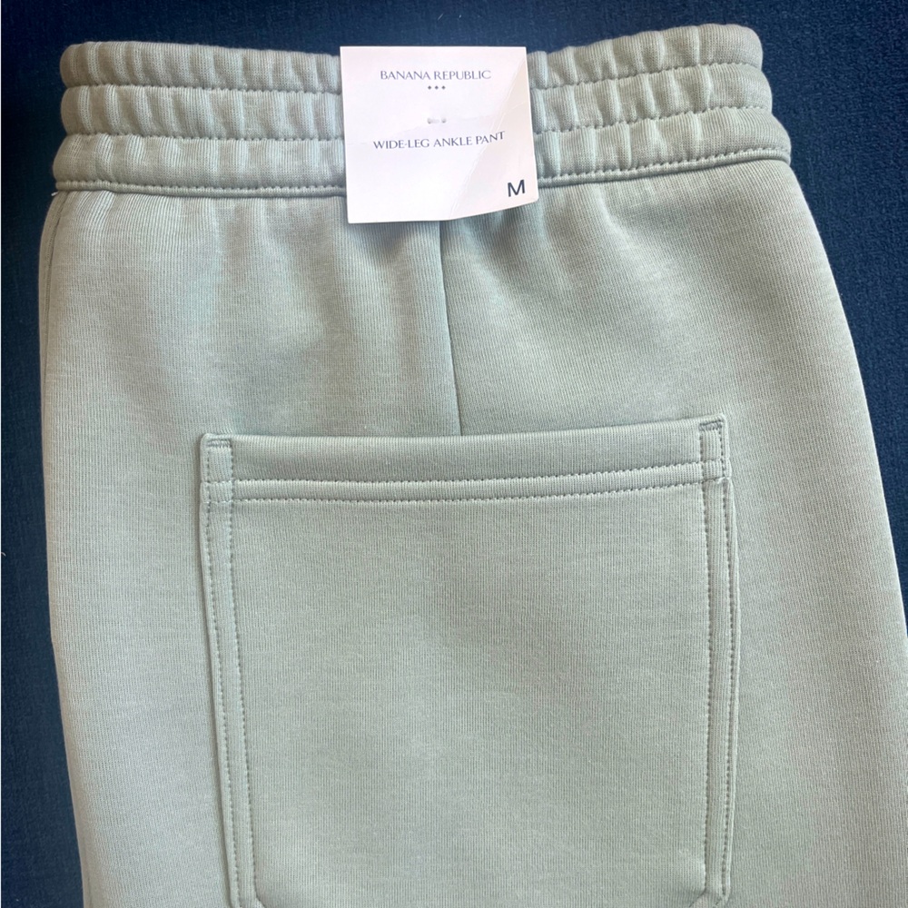 Banana Republic wide leg ankle pant Elastic Waistband